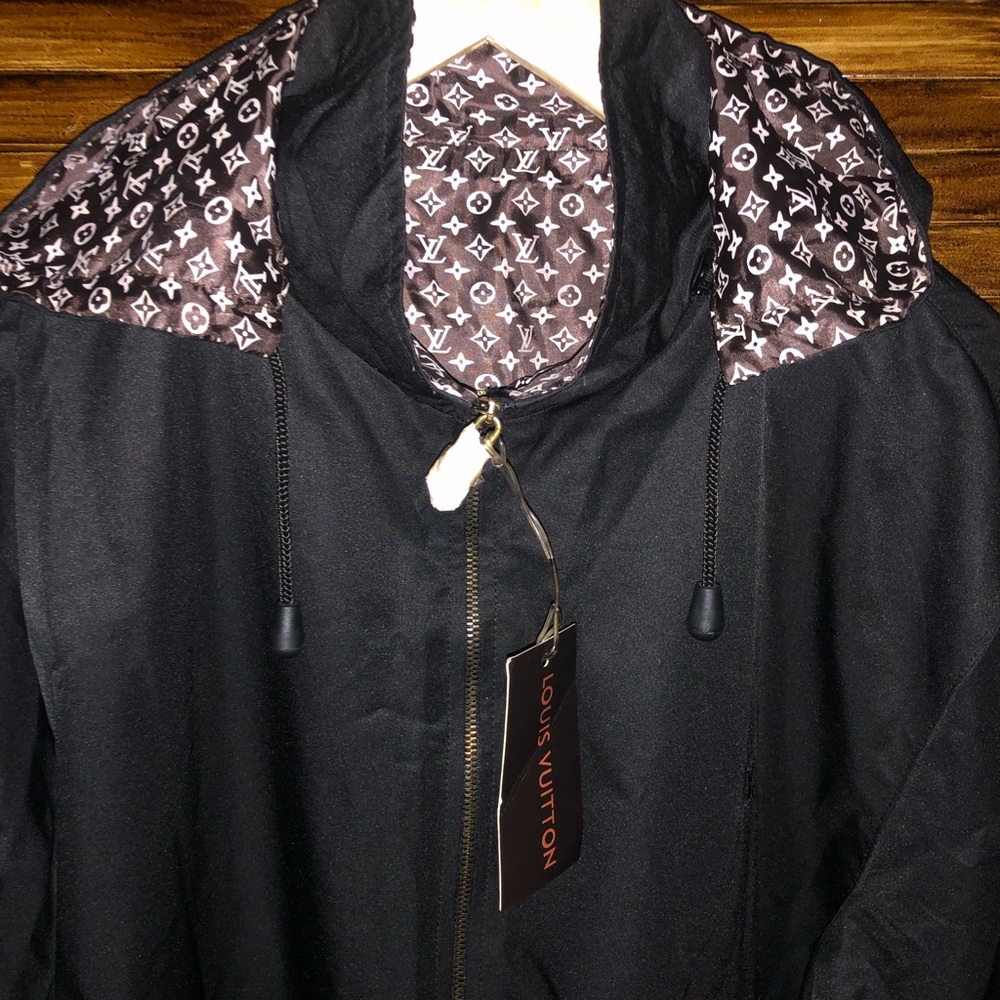 🎆NEW YEAR SALE ~ NEW LV Parka